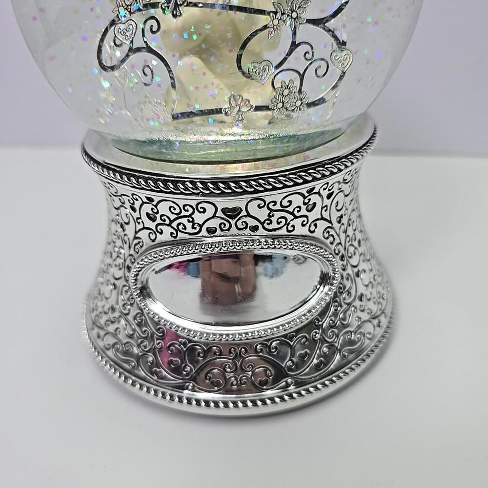 THINGS REMEMBERED Religious Made with Love Cherub Musical Snow Globe, Plavs Pach - Picture 3 of 14